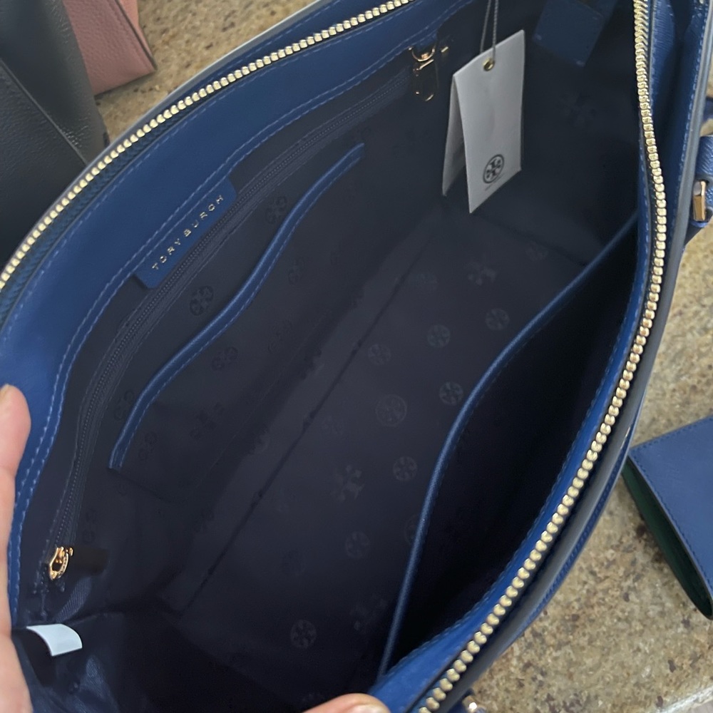 Nee ๐ฆ tory Burch bag and wallet - Picture 6 of 10